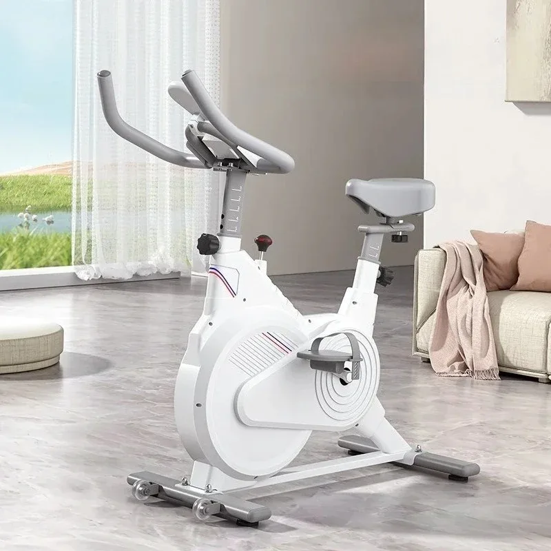 Czarne i białe rowery stacjona – Exercise Bike Magnetic Resistance recenzja i cena