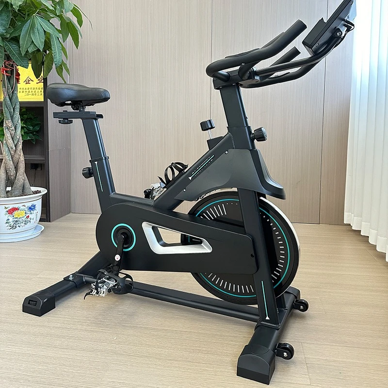 Kompaktowy rower spinningowy z – Exercise Bike Magnetic Resistance recenzja i cena